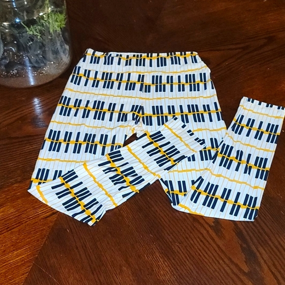 LuLaRoe leggings ONE SIZE (2-10) - Picture 1 of 3